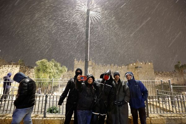 بارش برف در شهر بیت المقدس - اسپوتنیک ایران  