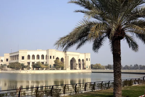 یکی از کاخ های صدام حسین  در نزدیکی فرودگاه بین‌المللی بغداد - اسپوتنیک ایران  