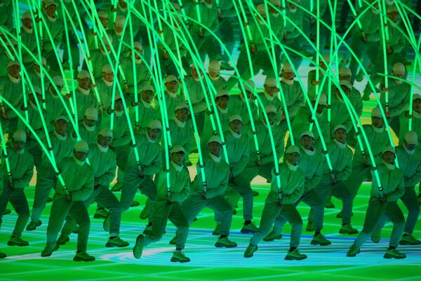 هنرمندان در مراسم افتتاحیه XXIV بازی های المپیک زمستانی در پکن - اسپوتنیک ایران  