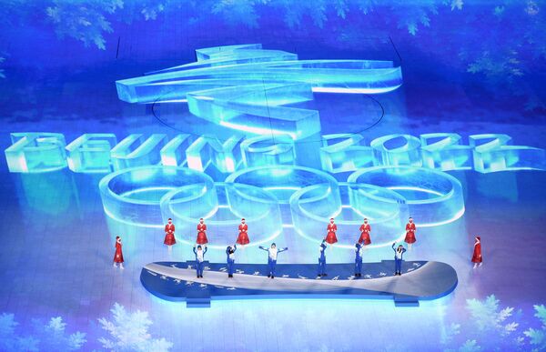 بازی های المپیک زمستانی 2022 در پکن به پایان رسید. داوطلبان مراسم پایانی المپیک در پکن. - اسپوتنیک ایران  