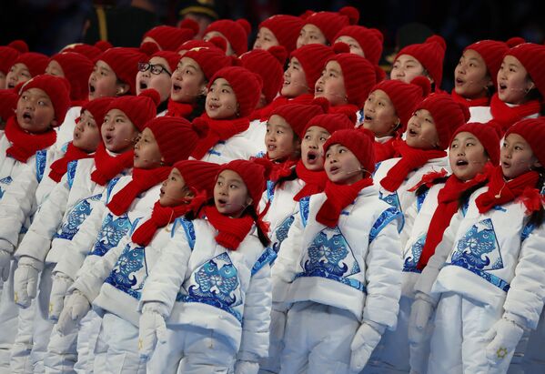 بازی های المپیک زمستانی 2022 در پکن به پایان رسید. هنرنمایی هنرمندان در مراسم پایانی پکن. - اسپوتنیک ایران  