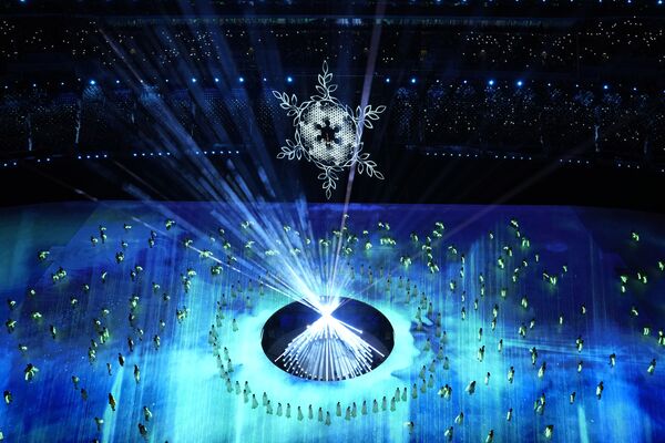 بازی های المپیک زمستانی 2022 در پکن به پایان رسید. هنرنمایی هنرمندان در مراسم پایانی پکن. - اسپوتنیک ایران  