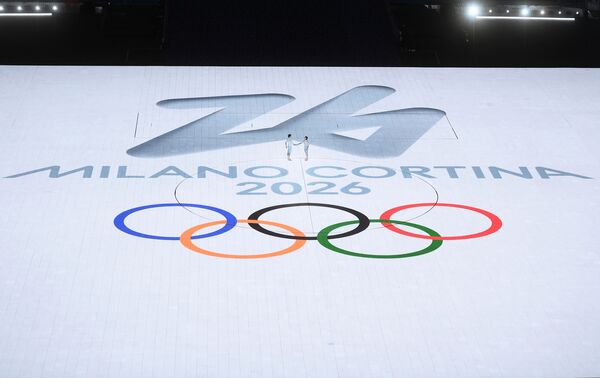 بازی های المپیک زمستانی 2022 در پکن به پایان رسید. شرکت کنندگان مراسم اختتامیه المپیک پکن. - اسپوتنیک ایران  