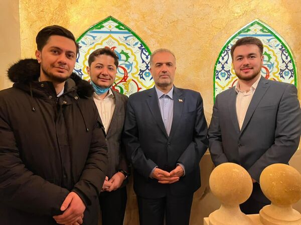 لحظه تحویل سال و حضور دانشجویان ایرانی محصل در مسکو و سفیر ایران در روسیه - اسپوتنیک ایران  