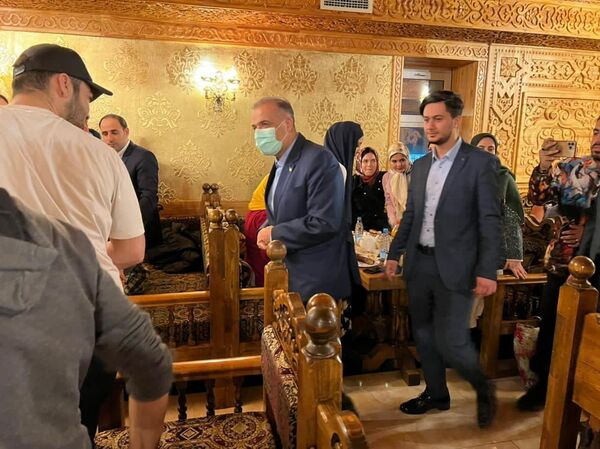 لحظه تحویل سال و حضور سفیر ایران در مراسم به همراه دانشجویان ایرانی محصل در مسکو - اسپوتنیک ایران  