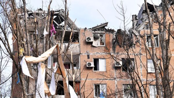 پیامد ضربات نیروهای اوکراین به ساختمان مسکونی دونتسک - اسپوتنیک ایران  