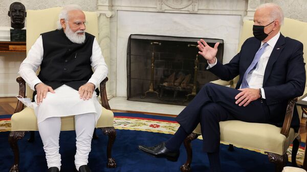 جو بایدن رئیس‌ جمهور آمریکا و نارندرا مودی نخست‌ وزیر هند - اسپوتنیک ایران  