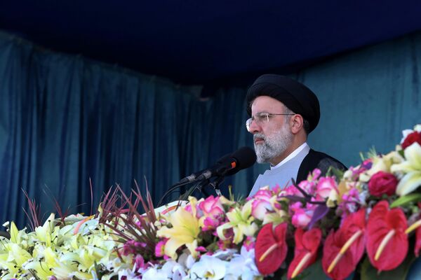 سخنرانی رئیس جمهور ایران در رژه روز ارتش - اسپوتنیک ایران  