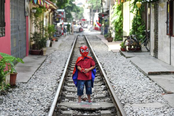 خیابان ریلی در هانوی، یکی از جاذبه های گردشگری ویتنام. - اسپوتنیک ایران  