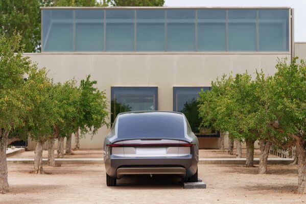  در ژوئن 2022، اولین خودروی خورشیدی دوربرد جهان Lightyear 0 در اولین نمایش جهانی آنلاین رونمایی شد. - اسپوتنیک ایران  