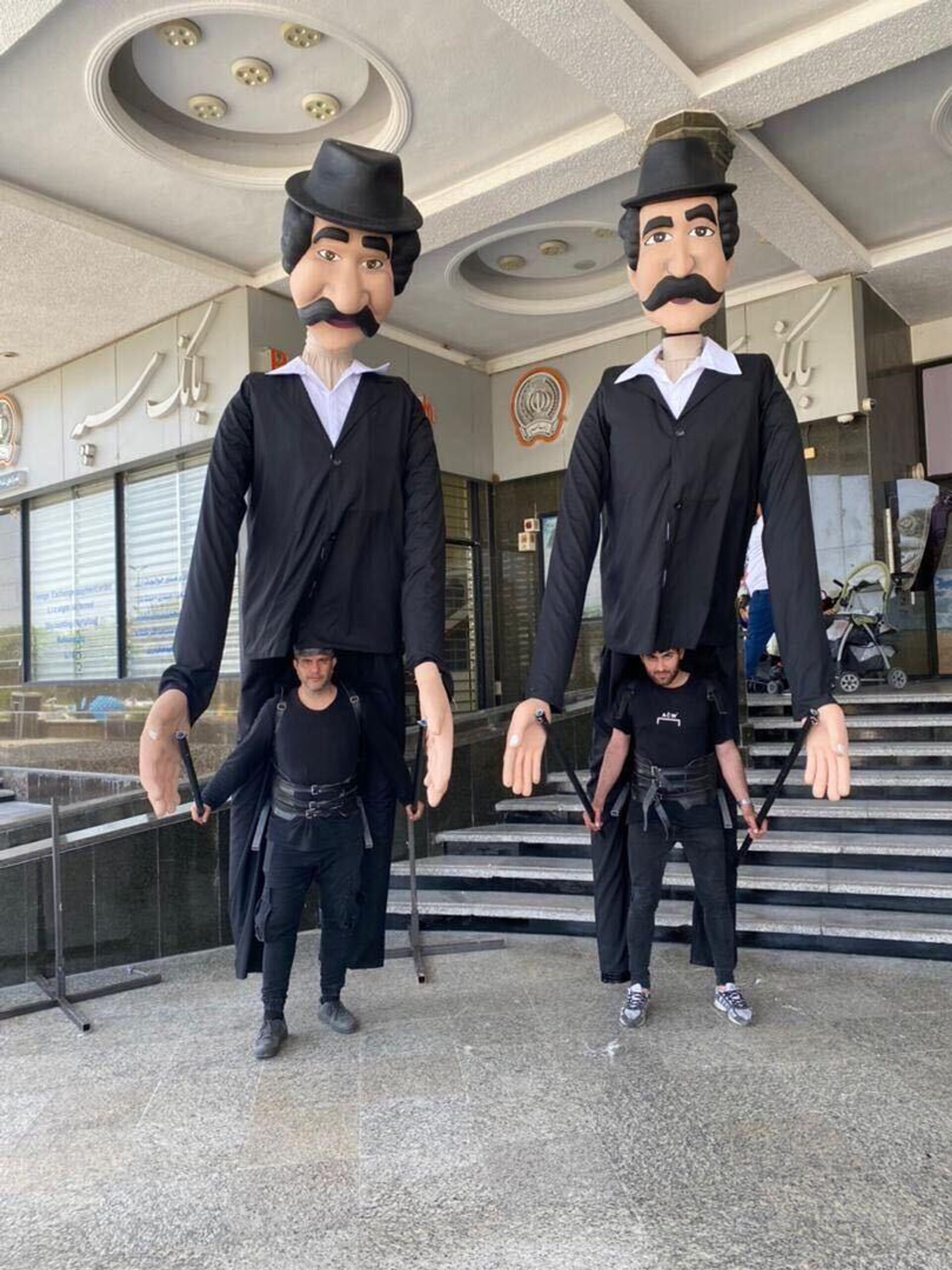 عروسک های غول پیکر ایرانی که در دنیا گل کاشتند - اسپوتنیک ایران  , 1920, 05.07.2022