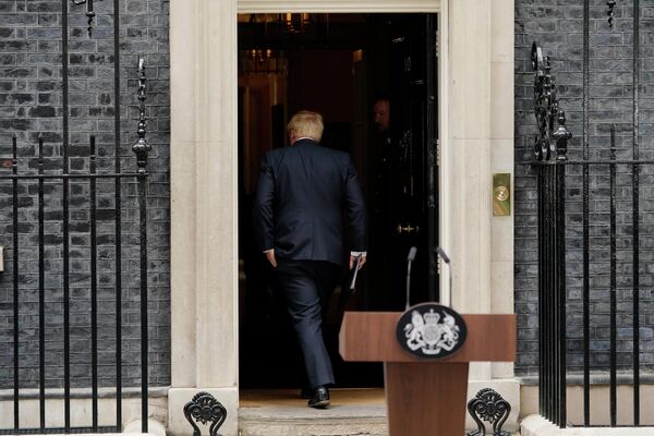 رویدادهای هفته از نگاه تصویر.استعفای بوریس جانسون نخست وزیر بریتانیا. - اسپوتنیک ایران  