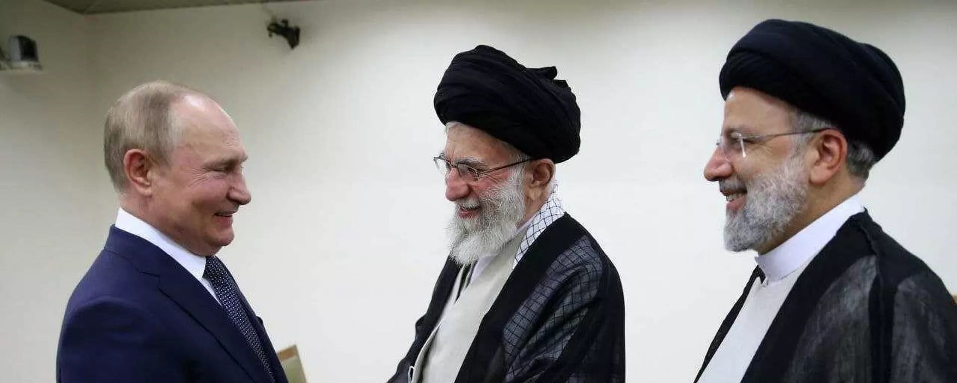 دیدار ولادیمیر پوتین و آیت الله علی خامنه ای - اسپوتنیک ایران  , 1920, 19.07.2022