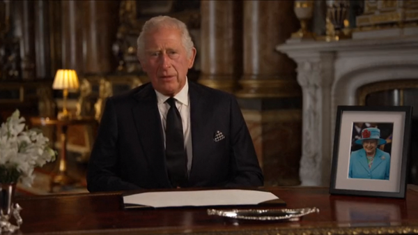 شاه چارلز سوم برای اولین بار با مردم سخن گفت  - اسپوتنیک ایران  