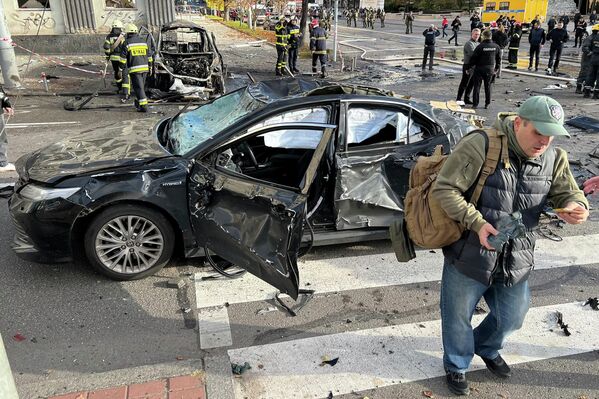 بعد از موشک باران کی‌یف پایتخت اوکراین، انفجار رخ داد. - اسپوتنیک ایران  