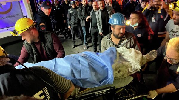 Ситуация на угольной шахте в турецкой Амасре, где, в результате взрыва, погибли десятки шахтеров - اسپوتنیک ایران  