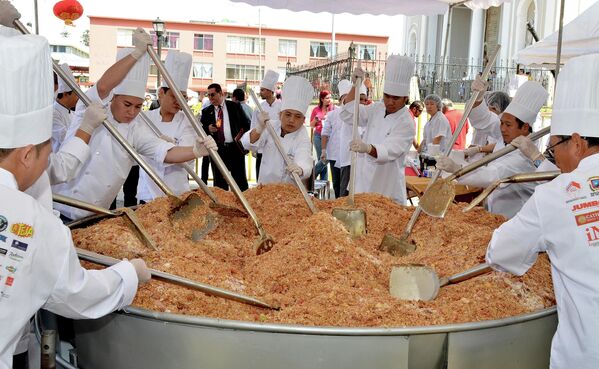 بزرگترین برنج سرخ شده  - اسپوتنیک ایران  