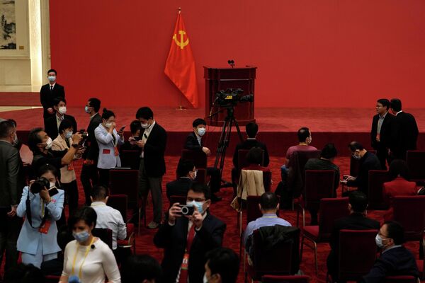 شی جین پینگ برای سومین بار به عنوان دبیرکل حزب کمونیست چین انتخاب شد - اسپوتنیک ایران  