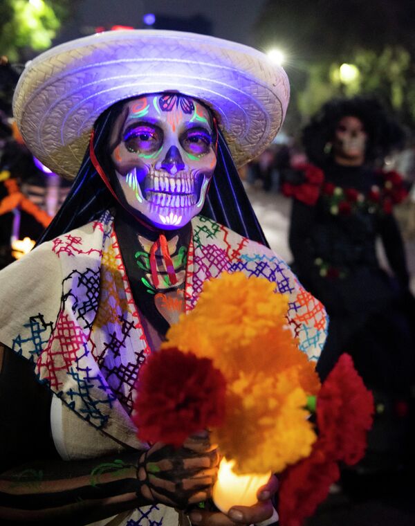 رژه جشن روز مردگان در مکزیک - اسپوتنیک ایران  