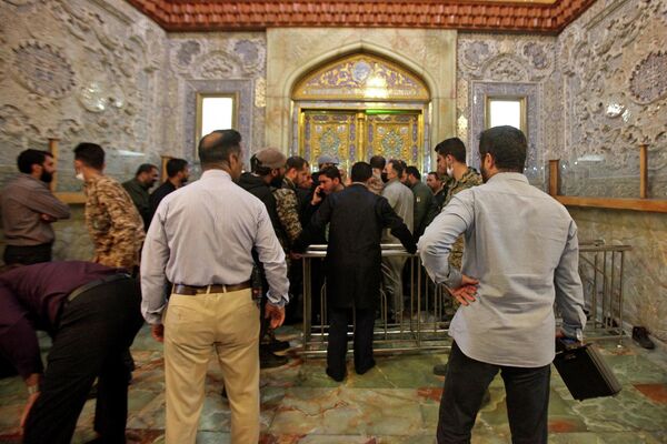 وضعیت حرم شاهچراغ در شهر شیراز پس از حمله تروریستی - اسپوتنیک ایران  