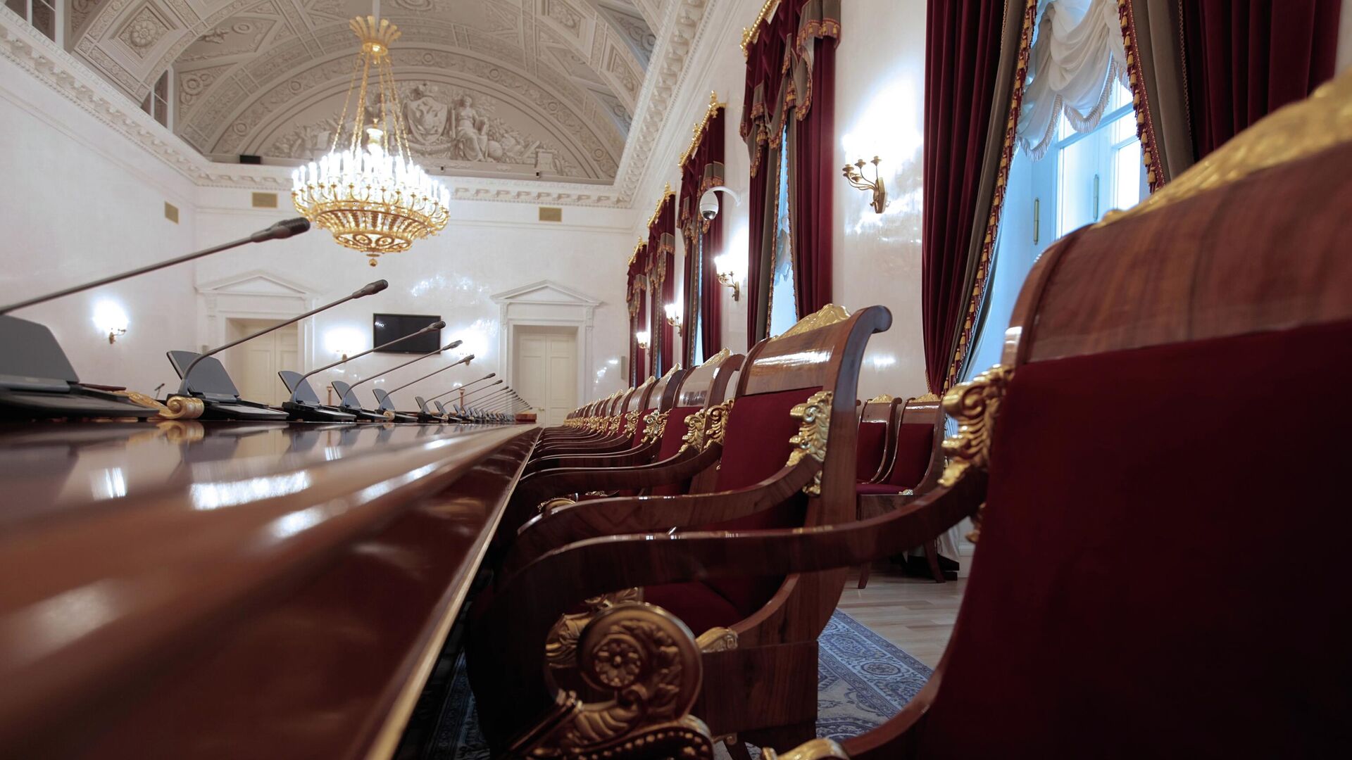 Сенатский зал в здании Конституционного суда РФ в Санкт-Петербурге - اسپوتنیک ایران  , 1920, 11.11.2022