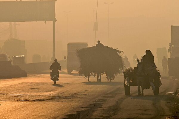 مه دود شدید در شهر لاهور پاکستان - اسپوتنیک ایران  