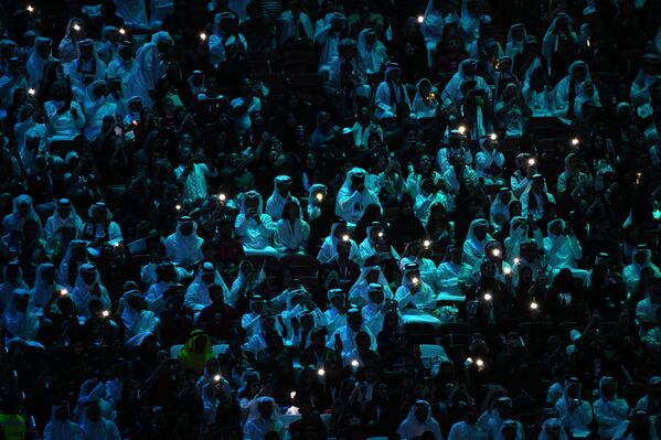 تماشاچیان از کشورهای مختلف در حال تماشاس مراسم افتتاحیه جام جهانی فوتبال قطر 2022ورزشگاه البیت در الخور، شمال دوحه20 نوامبر 2022 - اسپوتنیک ایران  