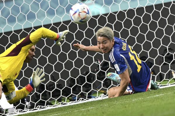 مانوئل نویر دروازه بان تیم ملی آلمان در بازی مرحله گروهی جام جهانی بین آلمان و ژاپن - اسپوتنیک ایران  