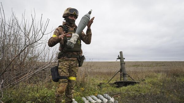 Украинский военный по позиции в Харьковской области - اسپوتنیک ایران  