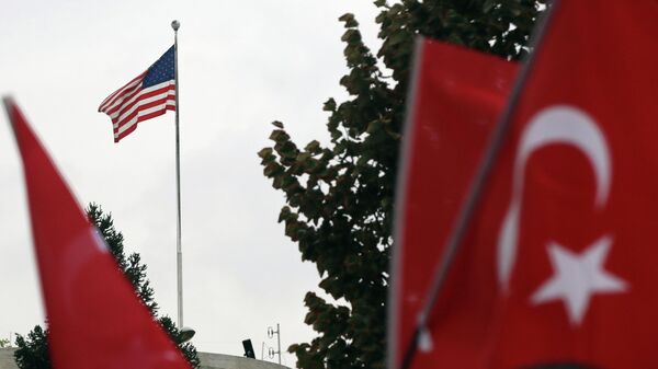 Американский флаг на здании посольства США в Анкаре - اسپوتنیک ایران  