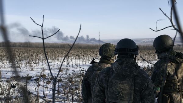 Украинские солдаты на своих позициях на линии фронта под Соледаром, Украина - اسپوتنیک ایران  