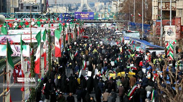 راهپیمایی ۲۲ بهمن  - اسپوتنیک ایران  