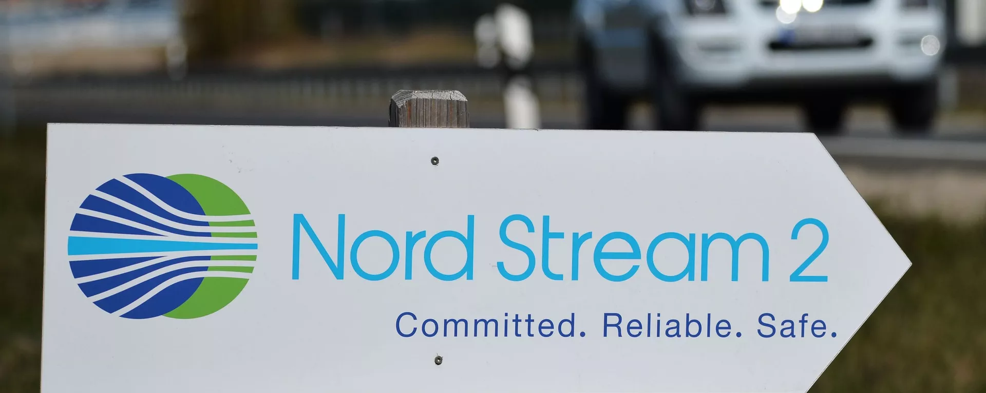 Указатель с символикой компании Nord Stream 2 AG - اسپوتنیک ایران  , 1920, 17.02.2023