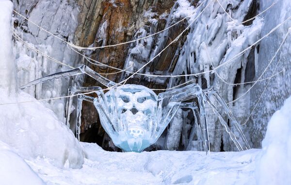 جشنواره یخ در جزیره آلخون در سیبری.مجسمه یخی. - اسپوتنیک ایران  