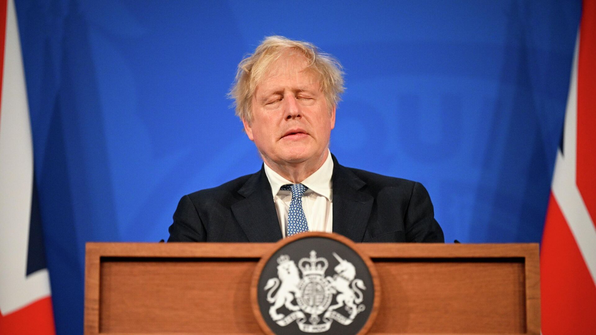 Премьер-министр Великобритании Борис Джонсон выступает на пресс-конференции на Даунинг-стрит в Лондоне - اسپوتنیک ایران  , 1920, 24.02.2023