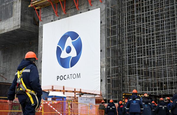 کارگران در حال ساخت نیروگاه  هسته ای کورسک -2 - اسپوتنیک ایران  