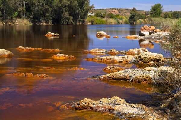 رودخانه اسیدی تینتو در نیبلا (هوئلوا)، اسپانیا - اسپوتنیک ایران  