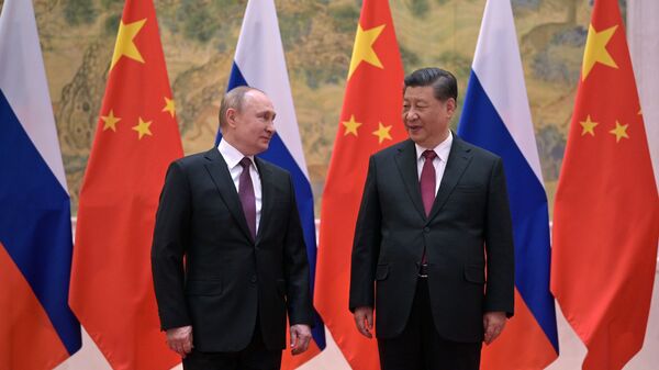 Президент РФ Владимир Путин и председатель КНР Си Цзиньпин во время встречи в государственной резиденции Дяоюйтай в Пекине - اسپوتنیک ایران  