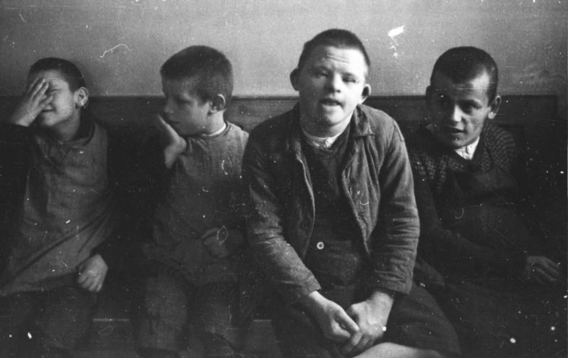 کودکان عقب مانده ذهنی در آسایشگاه شونبرون در نزدیکی داخائو - اسپوتنیک ایران  , 1920, 21.03.2023