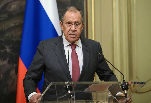 سرگئی لاوروف وزیر امور خارجه روسیه در کنفرانس مطبوعاتی  در مسکو - اسپوتنیک ایران  