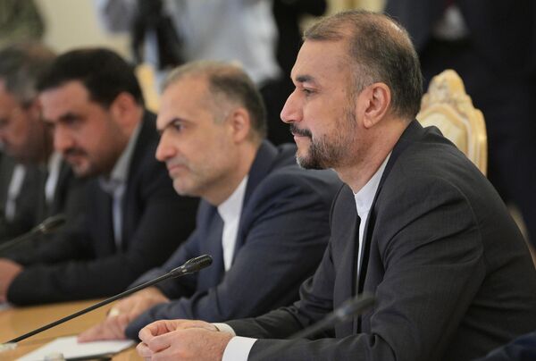 حسین امیرعبداللهیان وزیر امور خارجه ایران در دیدار با سرگئی لاوروف وزیر امور خارجه روسیه - اسپوتنیک ایران  