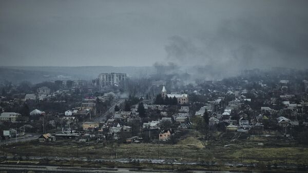 Дым в Артемовске, Украина - اسپوتنیک ایران  