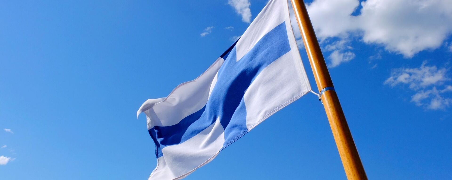 Флаг Финляндии на фоне неба  - اسپوتنیک ایران  , 1920, 19.04.2023