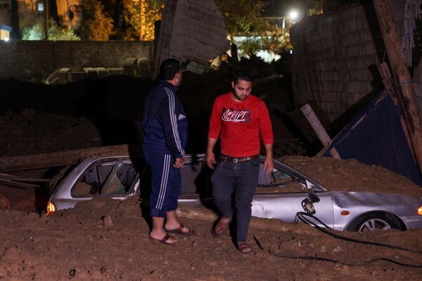 خودروی آسیب دیده در نتیجه حمله هوایی اسرائیل به نوار غزه - اسپوتنیک ایران  