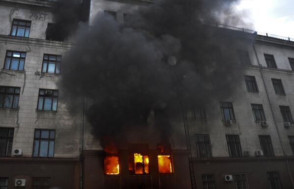 به آتش کشیده شدن ساختمان اتحادیه کارگری در اودسا. - اسپوتنیک ایران  