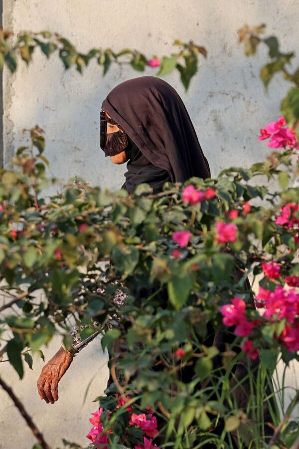 لباس ملی یک زن ایرانی ساکن قشم. - اسپوتنیک ایران  