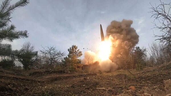 حمله موشکی ارتش روسیه به مرکز استقرار نظامیان اوکراین در خارکف - اسپوتنیک ایران  