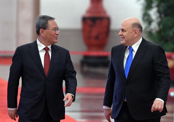 میخائیل میشوستین، نخست وزیر روسیه و لی کیانگ، نخست وزیر چین - اسپوتنیک ایران  