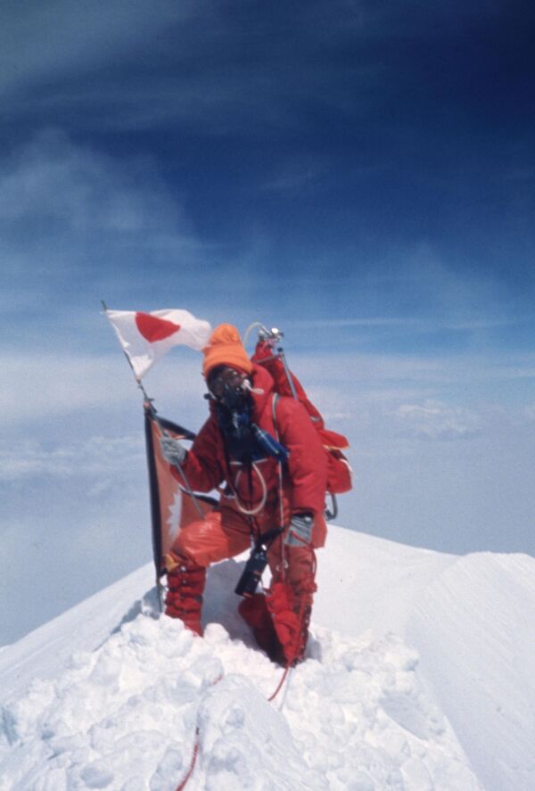 کوهنورد جونکو تابی اولین زنی است که در 16 مه 1975 قله اورست را در نپال فتح کرد. - اسپوتنیک ایران  