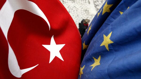 Флаги Турции и Евросоюза в Стамбуле - اسپوتنیک ایران  